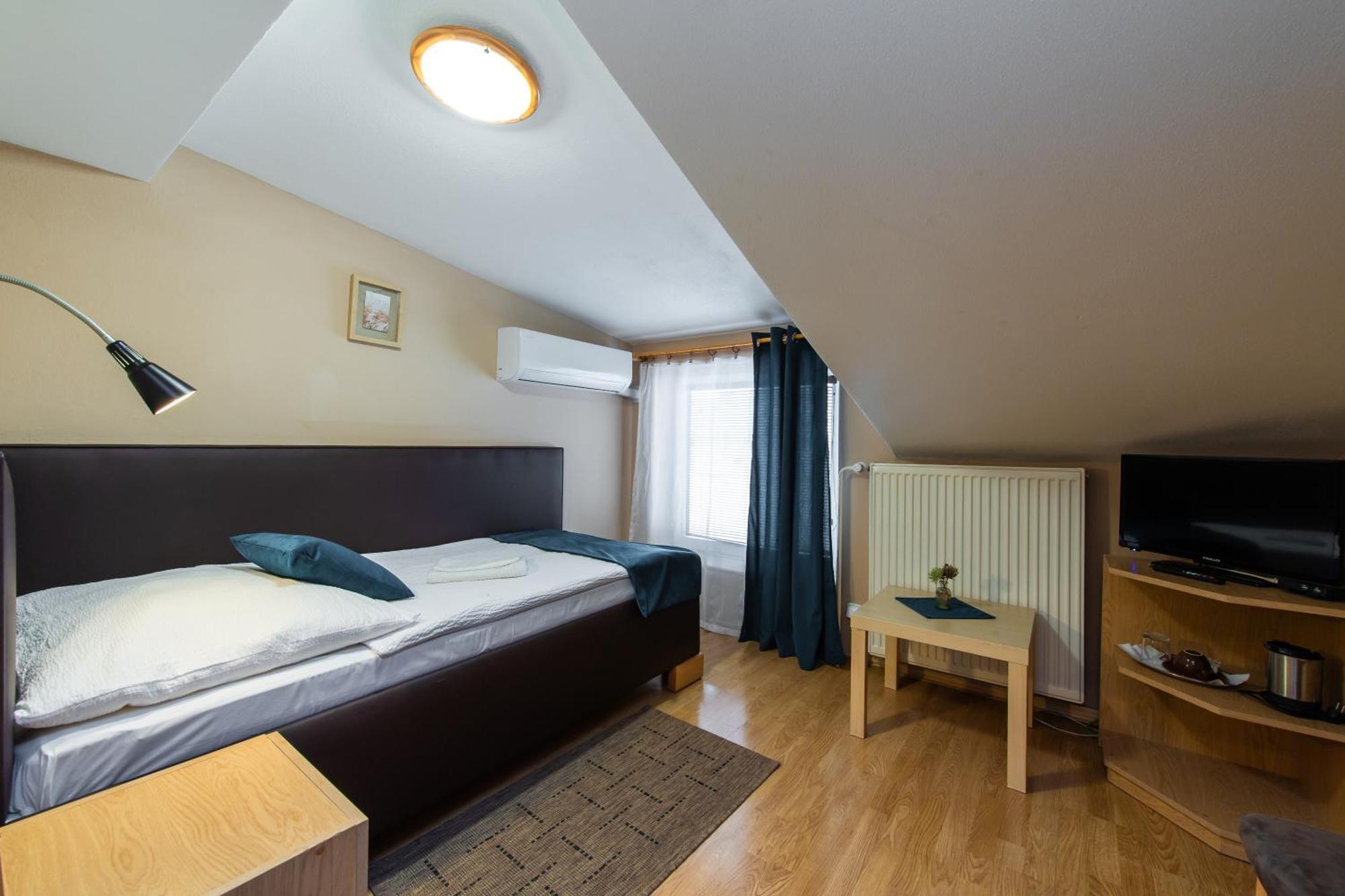 Penzion Siesta Vráble Dış mekan fotoğraf