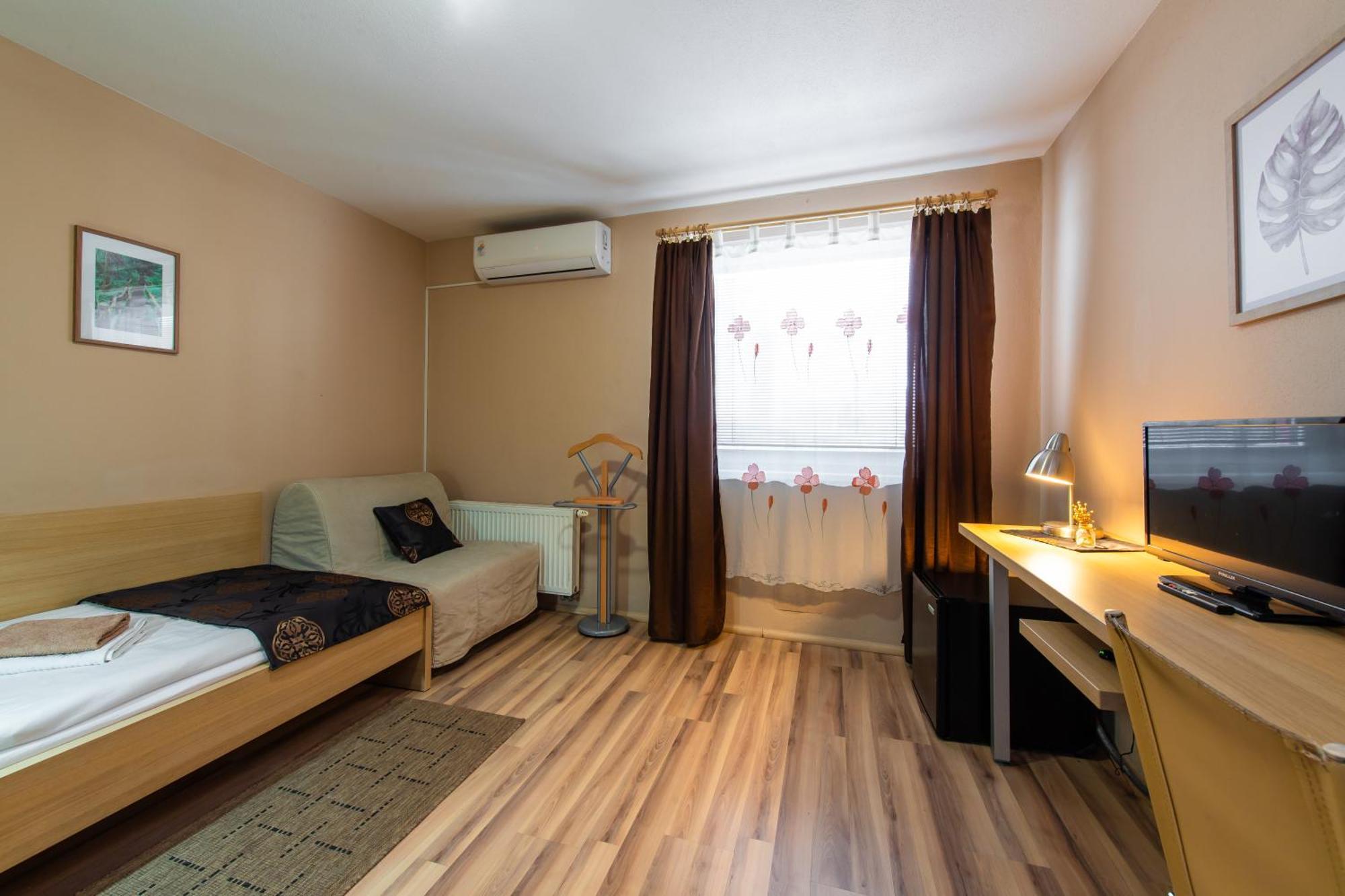 Penzion Siesta Vráble Dış mekan fotoğraf